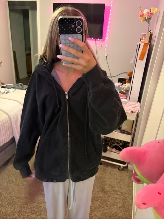 Brandy Melville Jackets & Blazers - Brandy Melville Black Teddy Zip-Up Jacket